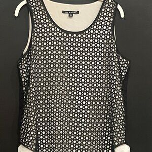 Zac and Rachel cut out black and white two layer tank top size M